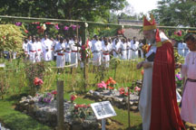 Photo fo the Archbishop's later visit to the martyrs graves
